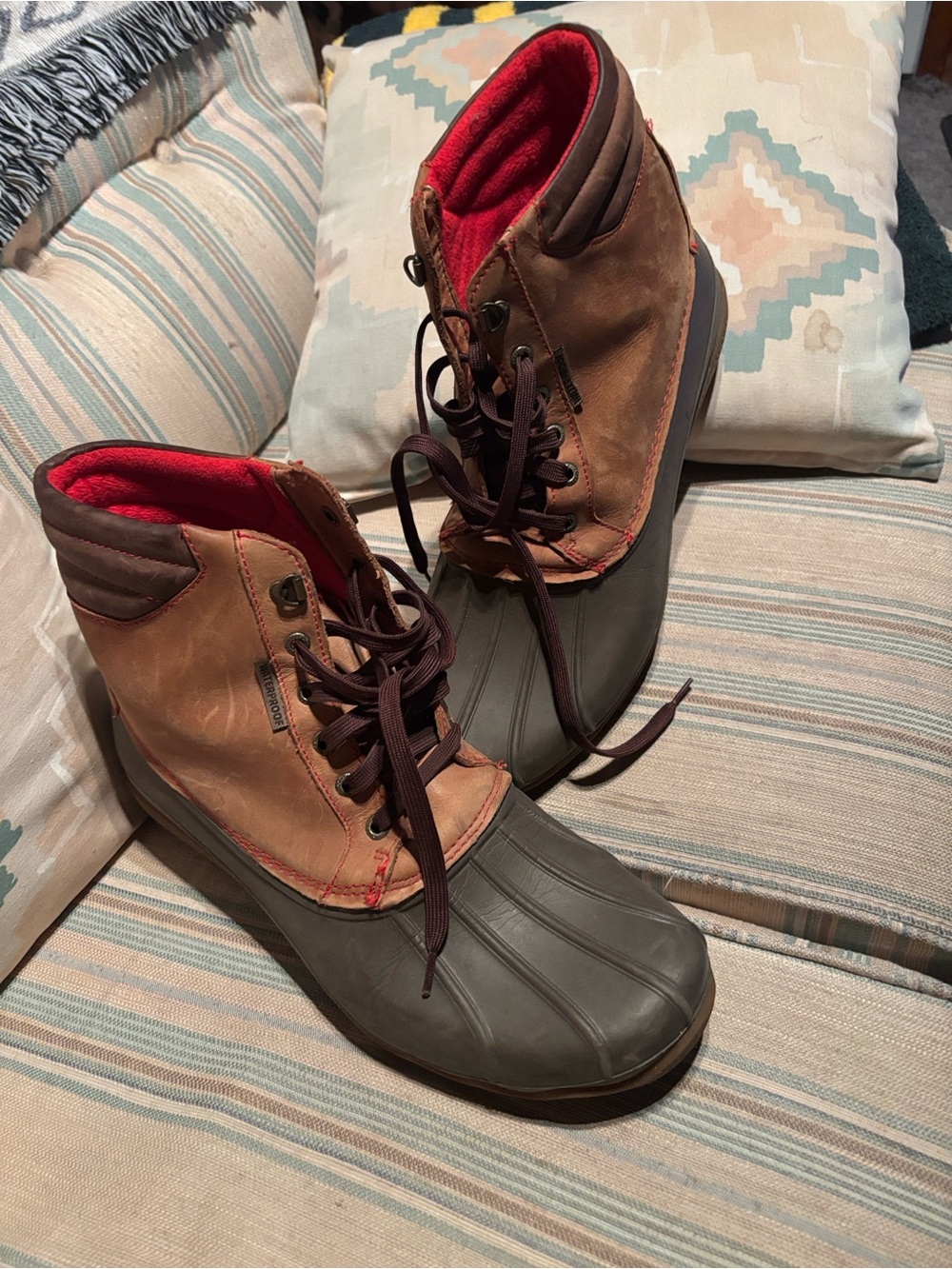 Sperry men’s brown Leather and Red-Lined Rubber Duck Boots